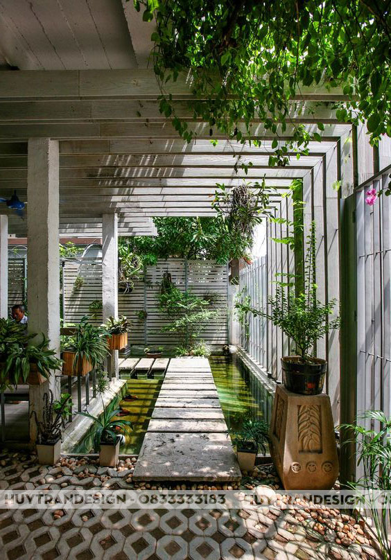 10 mẫu sân vườn đẹp cho thiết kế nhà phố hiện đại tại Hà Nội